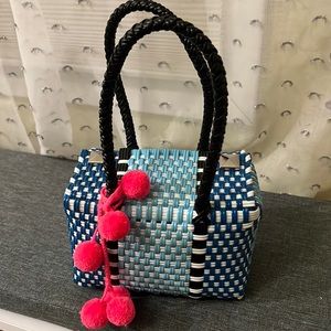Medium size purse